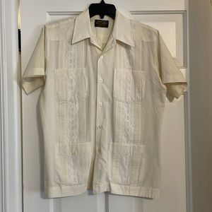 EUC Vintage Guayabera. Size L.
